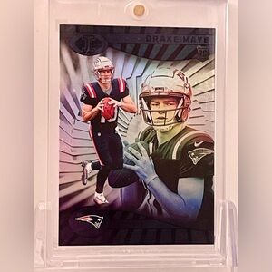 DRAKE MAYE 2024 PANINI ILLUSIONS ROOKIE CARD-NEW ENGLAND PATRIOTS RC